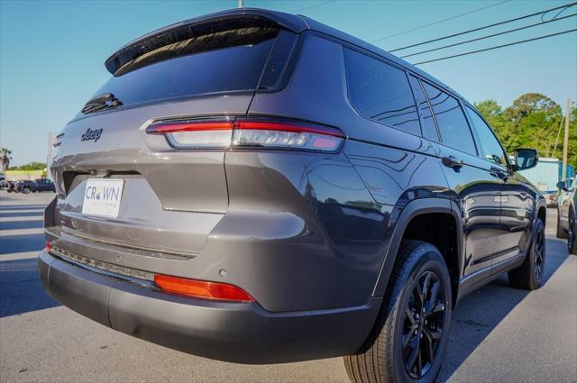 Photo of 2025 Baltic Gray Metallic Clearcoat Jeep Grand Cherokee L