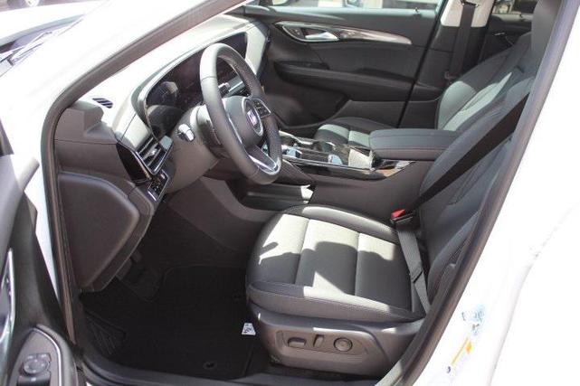 Photo of 2025 Summit White Buick Envision