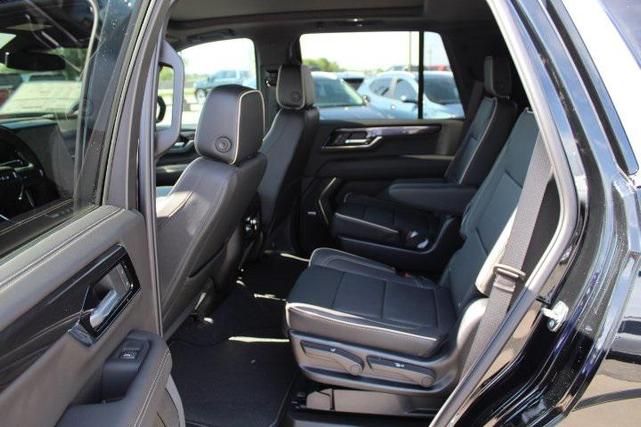 Photo of 2025 Onyx Black GMC Yukon