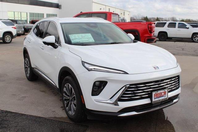 Photo of 2025 Summit White Buick Envision