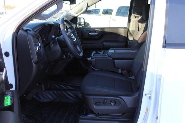Photo of 2025 Summit White GMC Sierra 1500