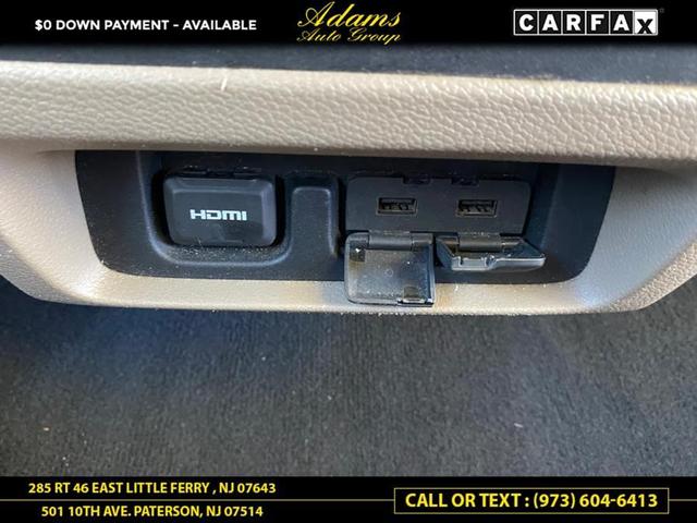Photo of 2018 White Diamond Pearl Honda Odyssey