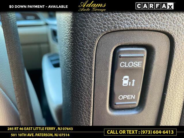 Photo of 2018 White Diamond Pearl Honda Odyssey