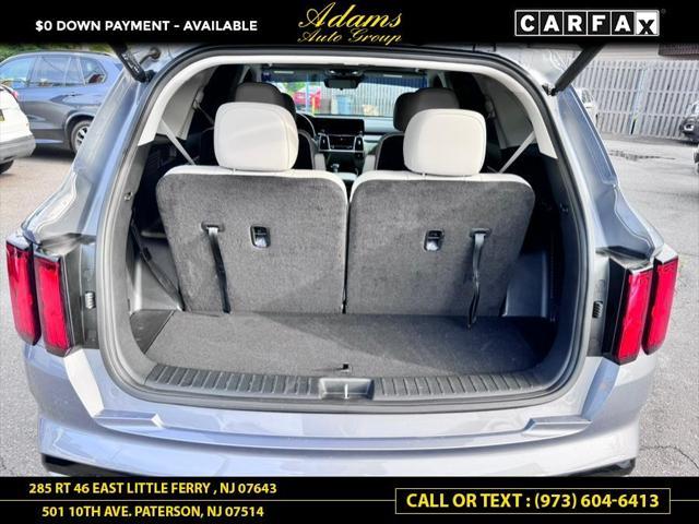 Photo of 2022 Wolf Gray Kia Sorento
