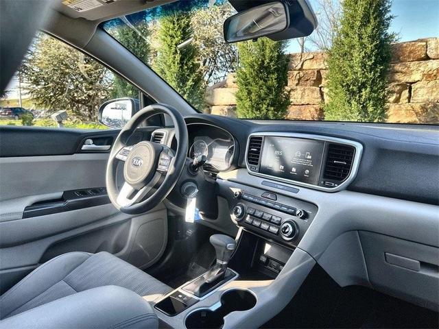 Photo of 2022 Pacific Blue Kia Sportage