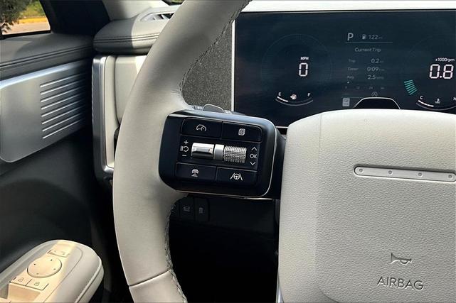 Photo of 2025 Gray Hyundai SANTA FE