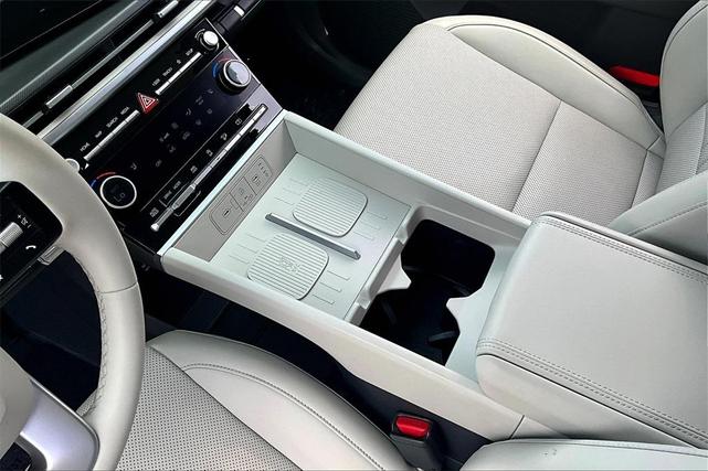 Photo of 2025 Gray Hyundai SANTA FE