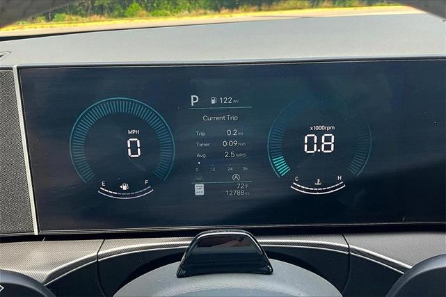 Photo of 2025 Gray Hyundai SANTA FE