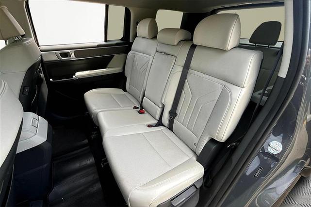 Photo of 2025 Gray Hyundai SANTA FE