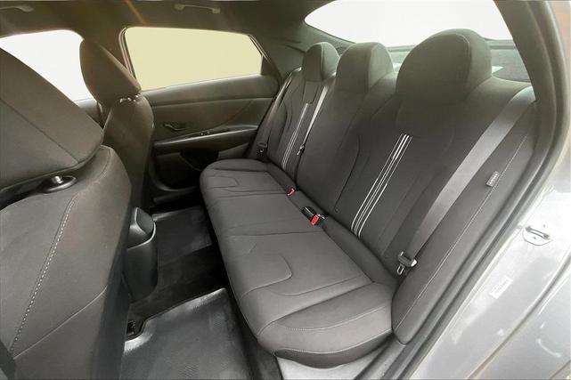 Photo of 2025 Metal Hyundai ELANTRA