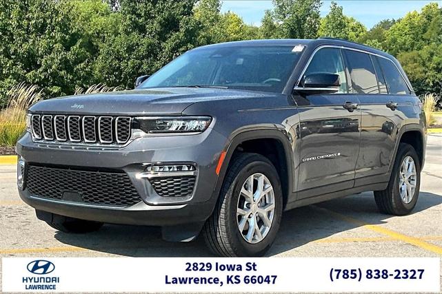 Photo of 2023 Metallic Jeep Grand Cherokee