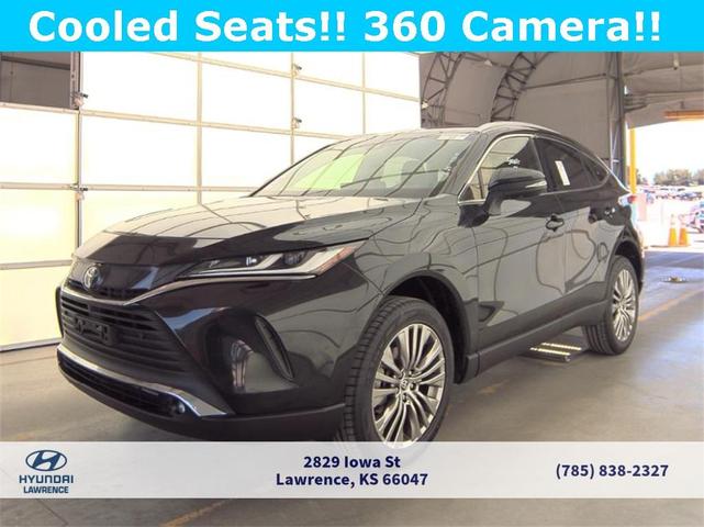 2022 Toyota Venza