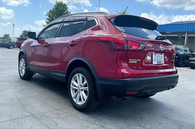 Photo of 2017 Palatial Ruby Nissan Rogue Sport