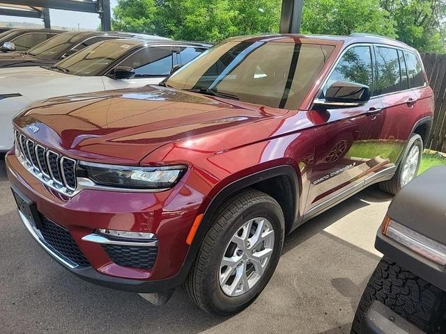 Photo of 2023 Velvet Red Pearlcoat Jeep Grand Cherokee