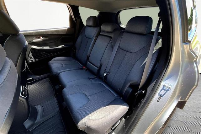 Photo of 2022 Shimmering Silver Pearl Hyundai SANTA FE