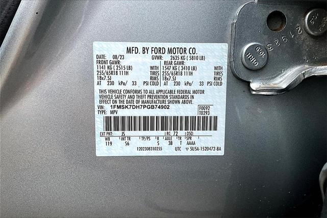 Photo of 2023 Silver Metallic Ford Explorer