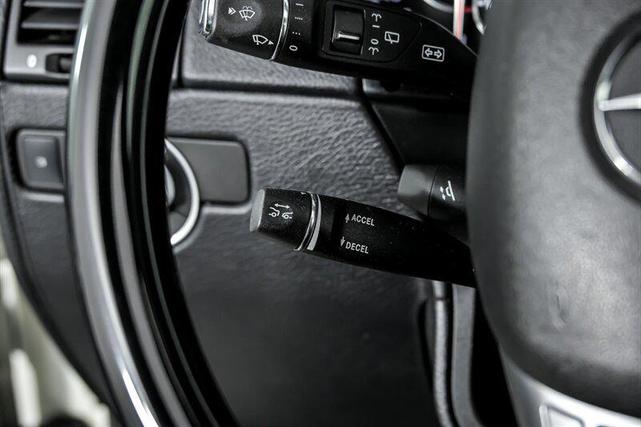 Photo of 2013 Arctic White Mercedes-Benz G-Class