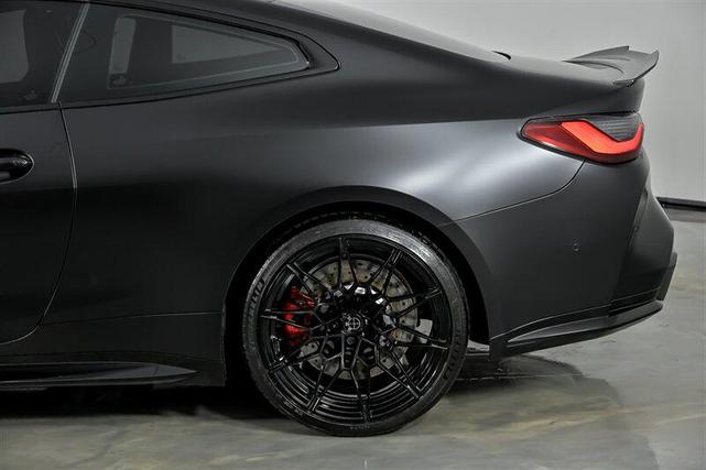 Photo of 2024 Black Sapphire Metallic BMW M4