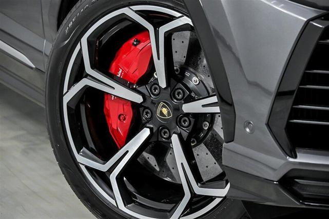 Photo of 2019 Grigio Lynx Metallic Lamborghini Urus