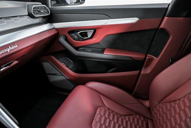 Photo of 2019 Grigio Lynx Metallic Lamborghini Urus