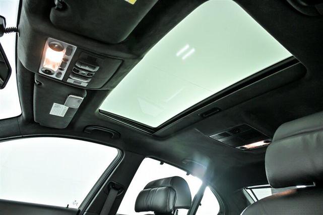 Photo of 2006 Black Sapphire Metallic BMW M5
