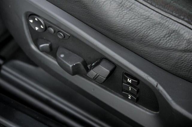 Photo of 2006 Black Sapphire Metallic BMW M5