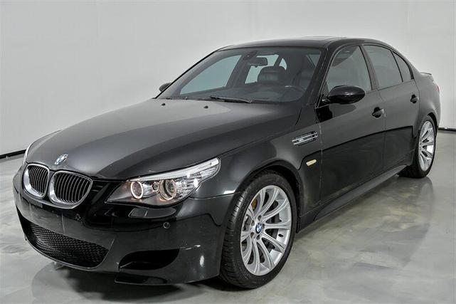 Photo of 2006 Black Sapphire Metallic BMW M5