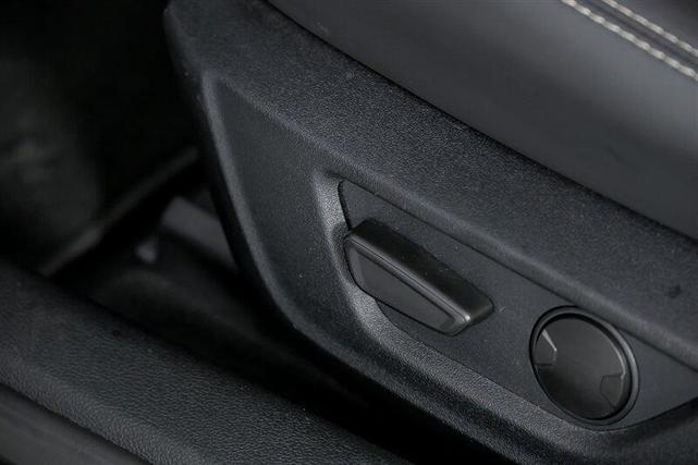 Photo of 2021 Oxford White Ford Shelby GT500