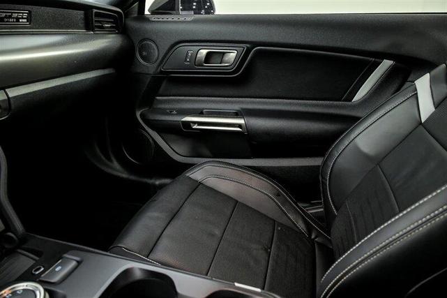 Photo of 2021 Oxford White Ford Shelby GT500