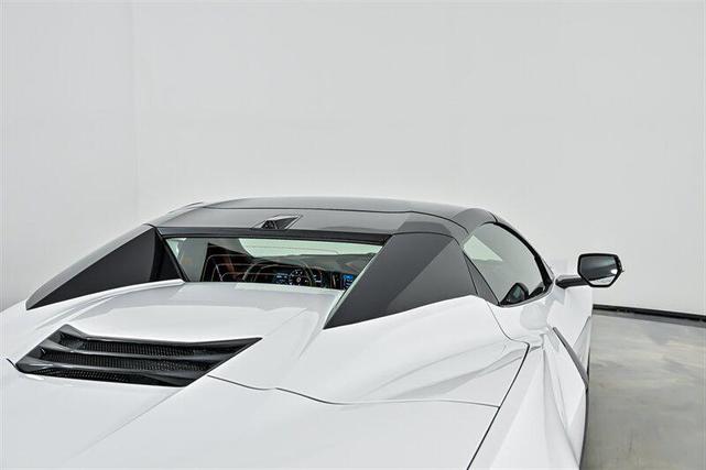 Photo of 2022 Arctic White Chevrolet Corvette