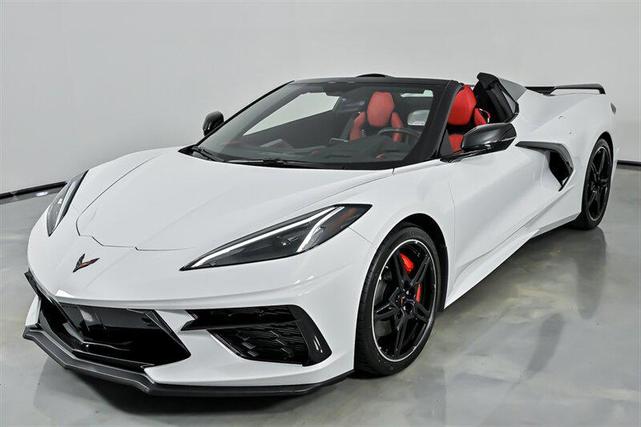 Photo of 2022 Arctic White Chevrolet Corvette