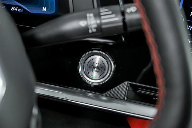 Photo of 2022 Arctic White Chevrolet Corvette