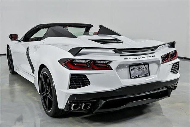 Photo of 2022 Arctic White Chevrolet Corvette