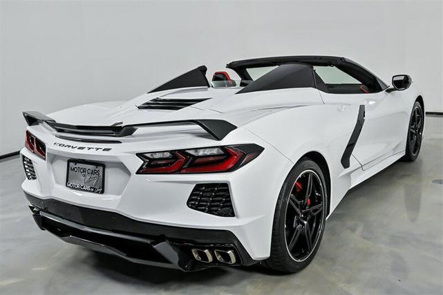 Photo of 2022 Arctic White Chevrolet Corvette