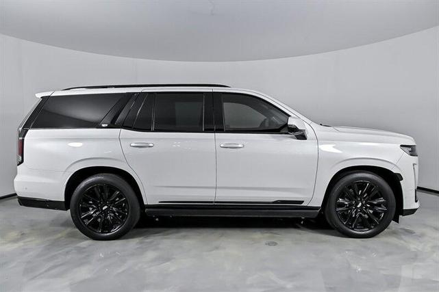 Photo of 2021 Crystal White Tricoat Cadillac Escalade