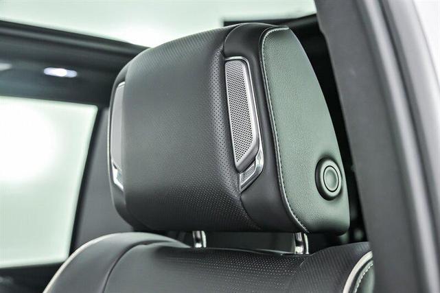 Photo of 2021 Crystal White Tricoat Cadillac Escalade