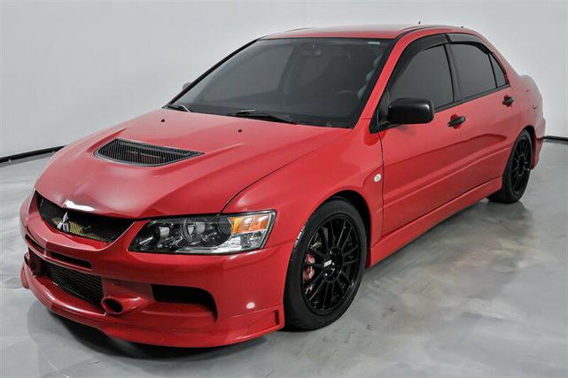 Photo of 2006 Rally Red Mitsubishi Lancer Evolution