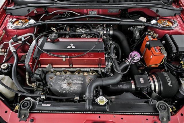 Photo of 2006 Rally Red Mitsubishi Lancer Evolution