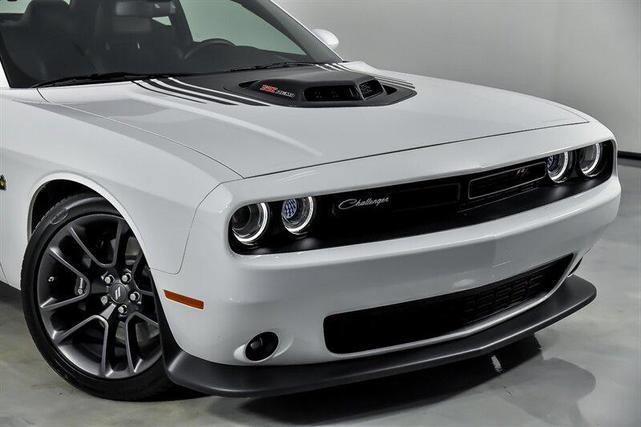Photo of 2021 White Knuckle Clearcoat Dodge Challenger