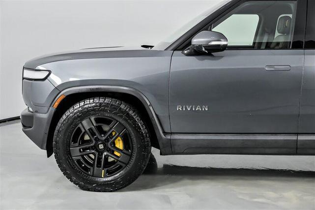 Photo of 2023 El Cap Granite Rivian R1T