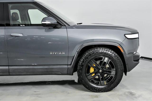 Photo of 2023 El Cap Granite Rivian R1T