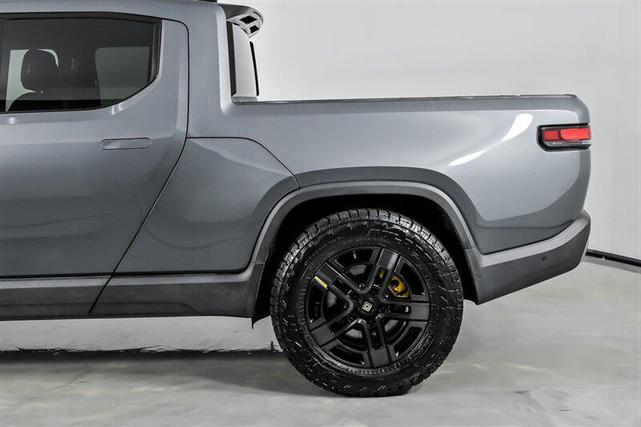 Photo of 2023 El Cap Granite Rivian R1T