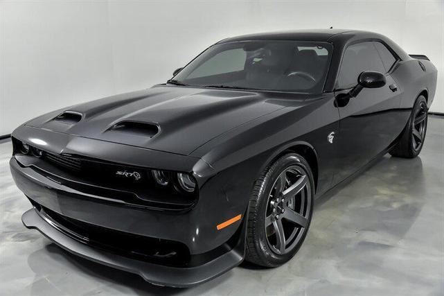 Photo of 2019 Pitch Black Clearcoat Dodge Challenger