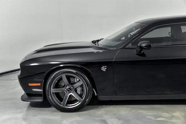Photo of 2019 Pitch Black Clearcoat Dodge Challenger