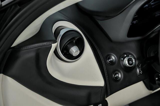 Photo of 2023 Tokyo Cyan McLaren GT