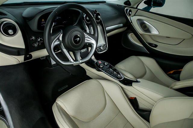 Photo of 2023 Tokyo Cyan McLaren GT