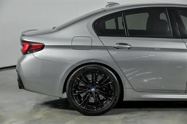 Photo of 2021 Donington Grey Metallic BMW M5