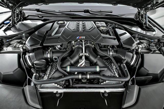 Photo of 2021 Donington Grey Metallic BMW M5