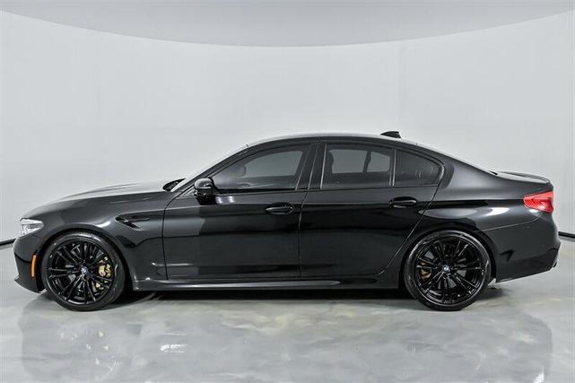 Photo of 2019 Black Sapphire Metallic BMW M5