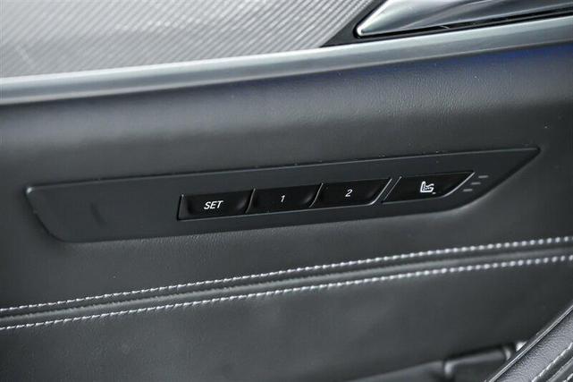 Photo of 2019 Black Sapphire Metallic BMW M5